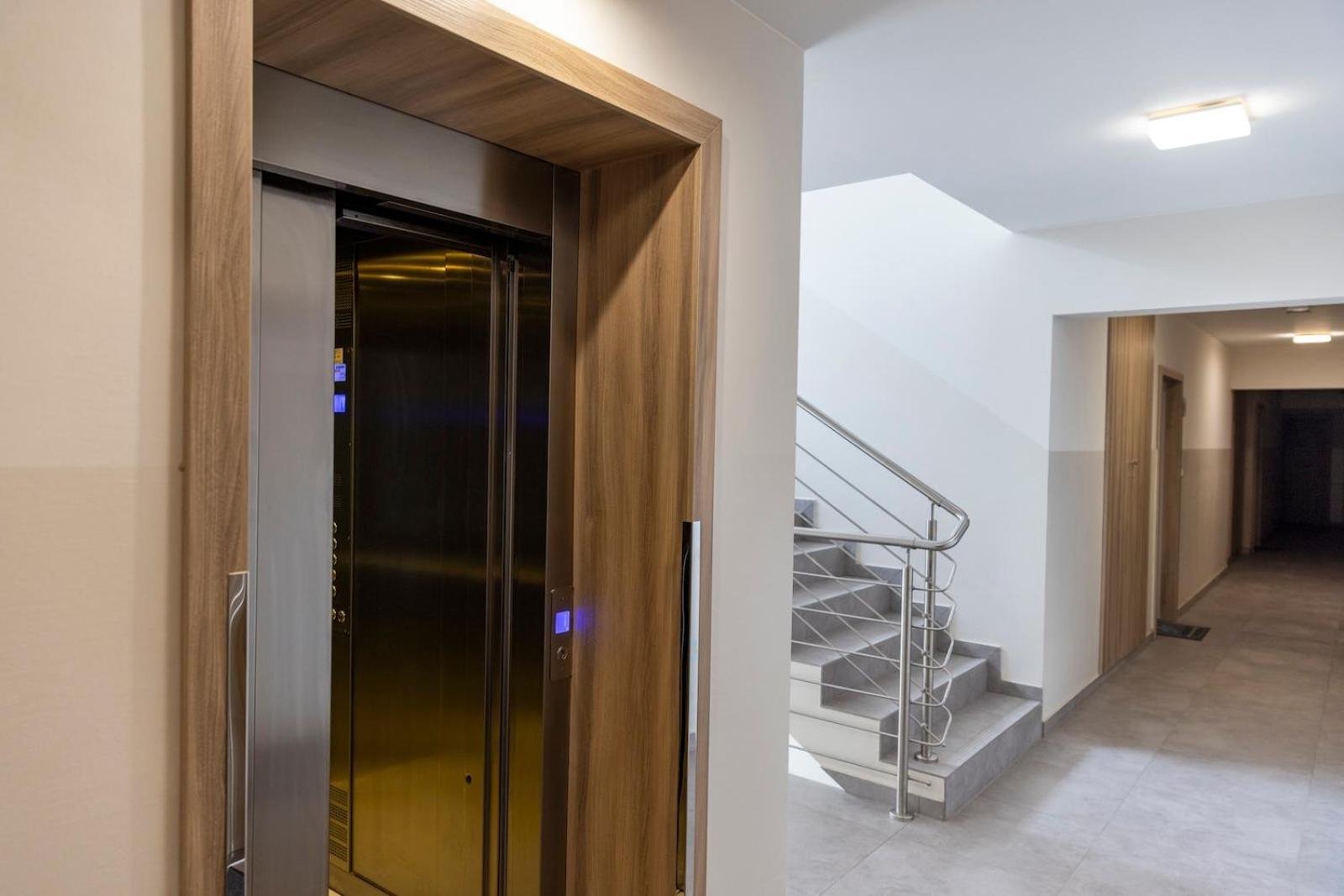 Apartment 6m Klifowa W Cenie Basen, Jacuzzi, Silownia, Sala Zabaw, Free Private Parking