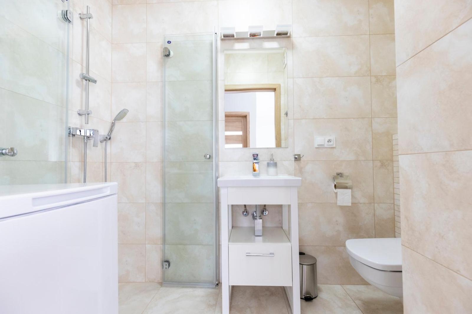 6m Klifowa W Cenie Basen, Jacuzzi, Silownia, Sala Zabaw, Free Private Parking Rewal